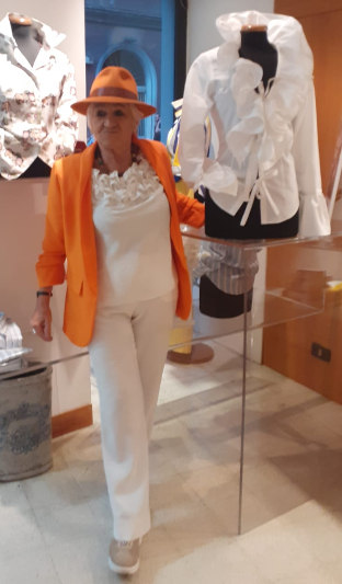 Loretta nella boutique DAN Roma